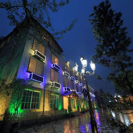 Panshan Tingquan Tuwo Holiday Resort Le-šan Exteriér fotografie