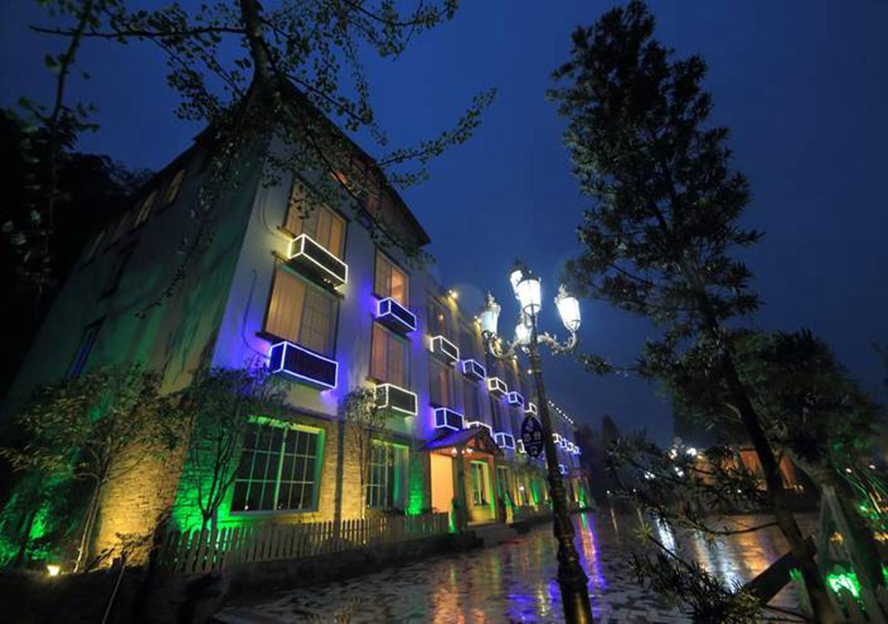 Panshan Tingquan Tuwo Holiday Resort Le-šan Exteriér fotografie